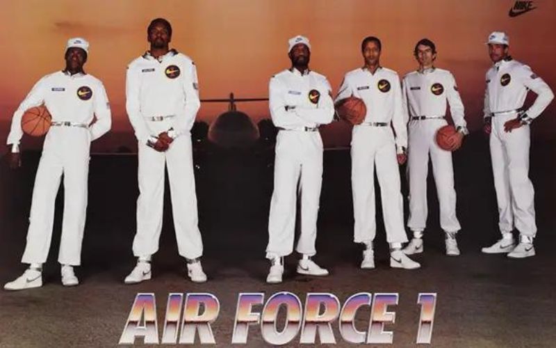 Les plus grands joueurs de Basket de la NBA ont fait la promotion de la Air Force 1